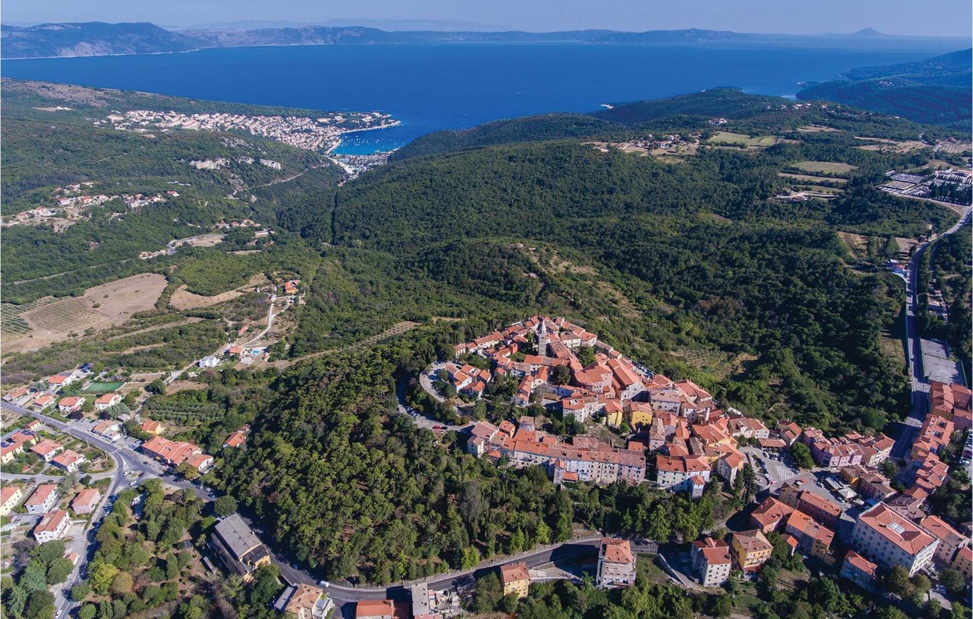 Awesome Apartment In Labin With Wifi Raša Exteriér fotografie
